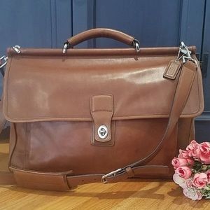 Coach Barclay Vintage Leather Messenger Bag/Laptop Bag in British Tan